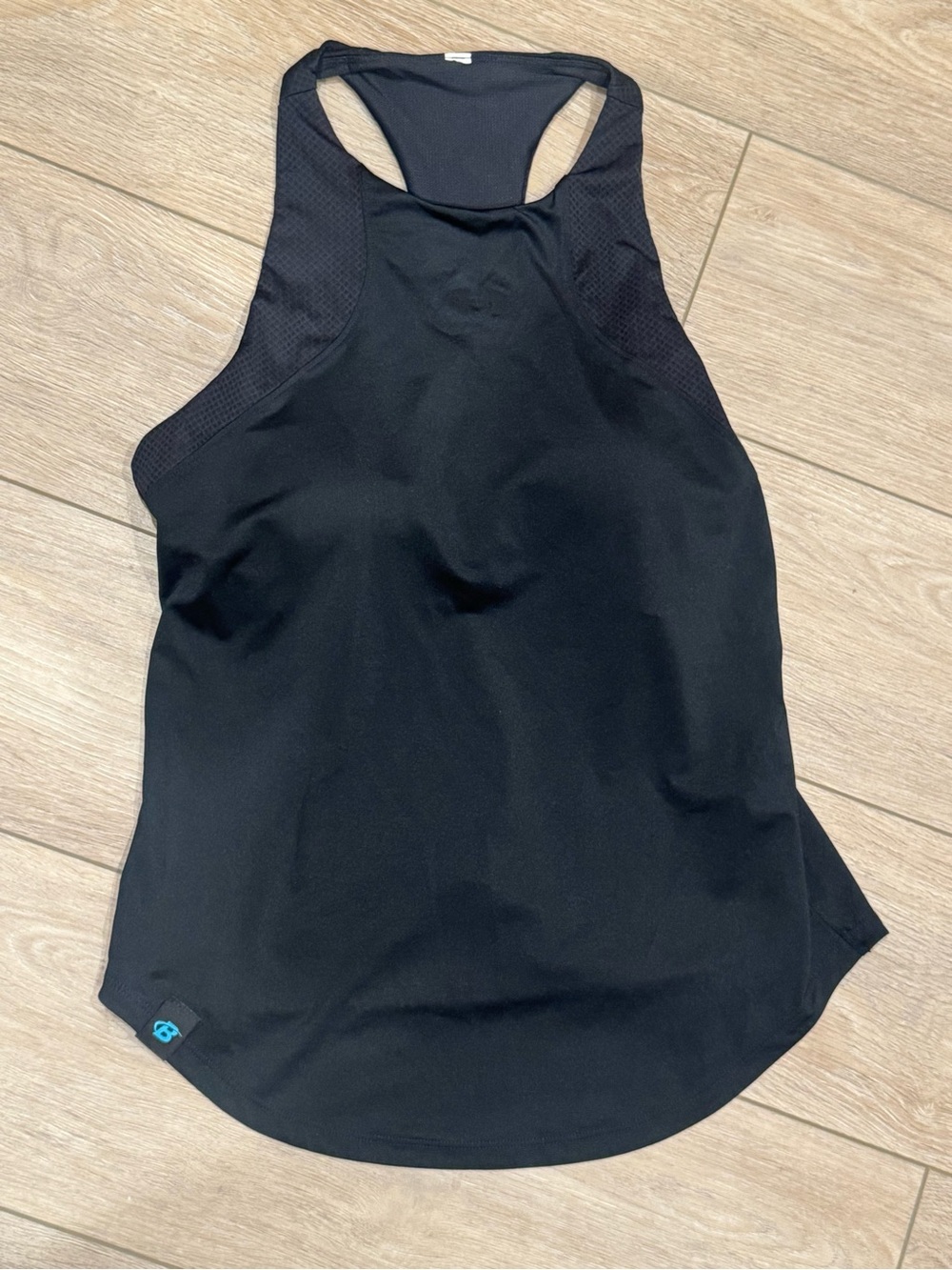 Women's under Armour padded black Active Tank Top M NWOT